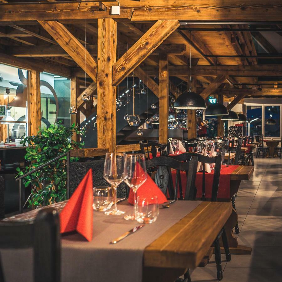 Le Manoir Vionnaz Hotel Buitenkant foto