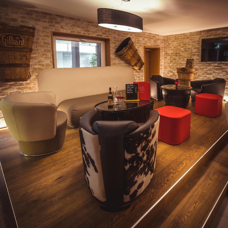 Le Manoir Vionnaz Hotel Buitenkant foto